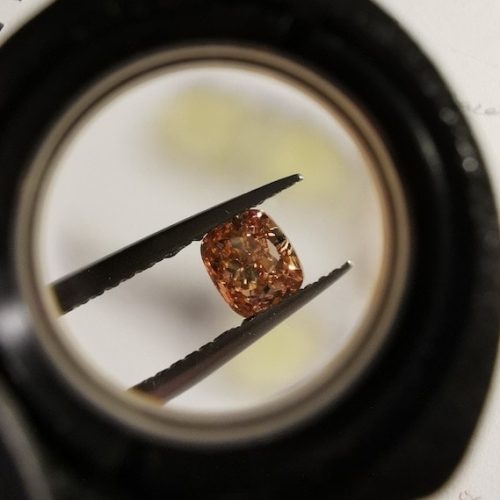 gem-closeup-about-jewellink